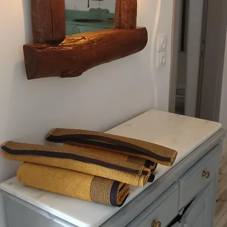 بيت ضيافة Aliori Art Caves