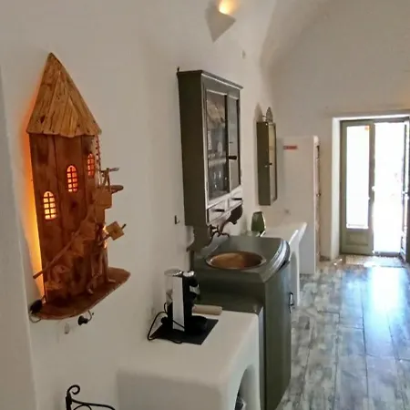 Aliori Art Caves بيت ضيافة