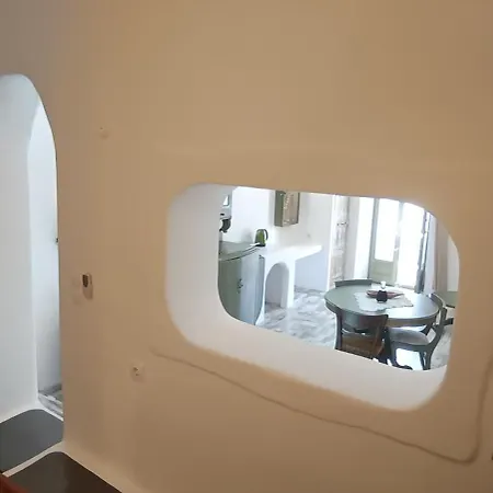 بيت ضيافة Aliori Art Caves ايجيلي