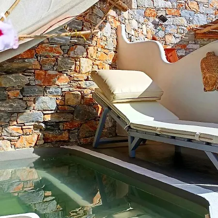 Aliori Art Caves بيت ضيافة 4*