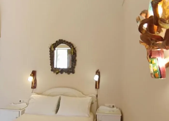 Aliori Art Caves 4* Aegiali