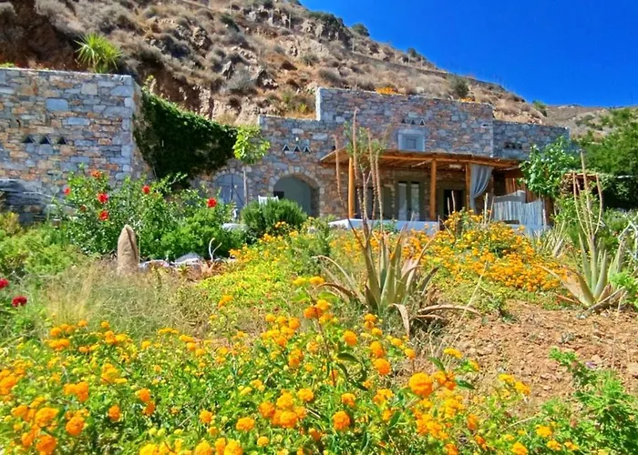 Aliori Art Caves 4* Aegiali