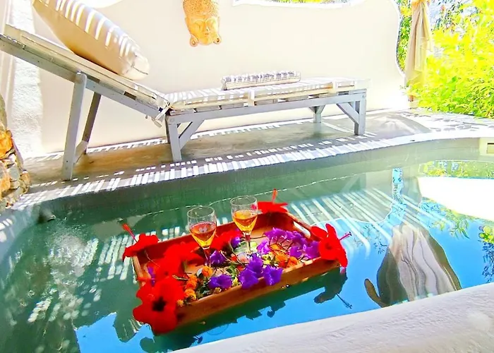 Aliori Art Caves 4* Aegiali