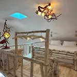Πανσιόν Aliori Art Caves