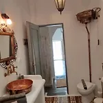 Aliori Art Caves בית הארחה 4*