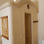 Aliori Art Caves 4*