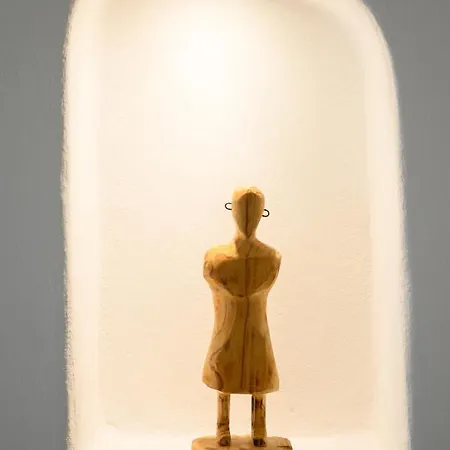 Aliori Art Caves 4*