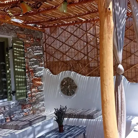 Aliori Art Caves Egíali
