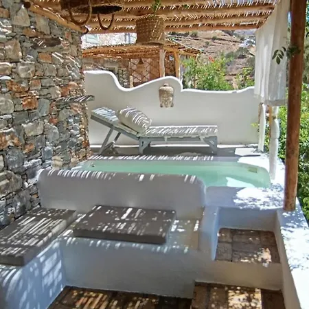 Aliori Art Caves 4* Aegiali