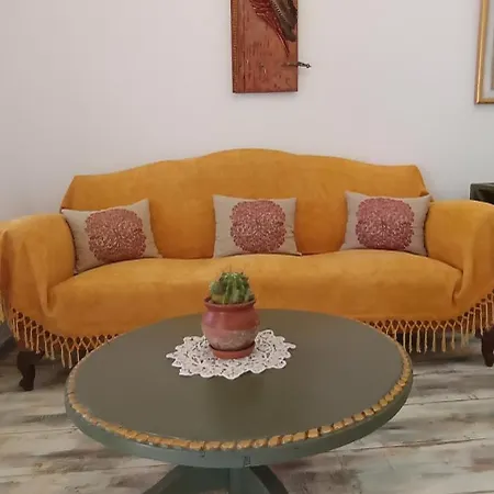 Aliori Art Caves Guest house *