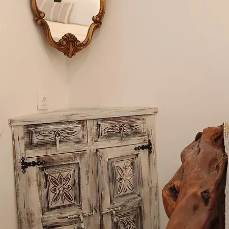 Aliori Art Caves Guest house Aegiali