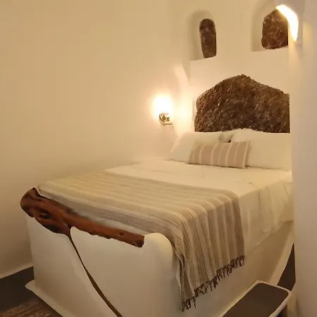 Aliori Art Caves Guest house