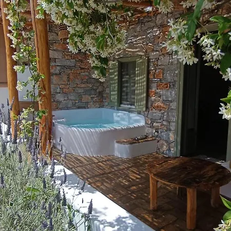 Aliori Art Caves Guest house